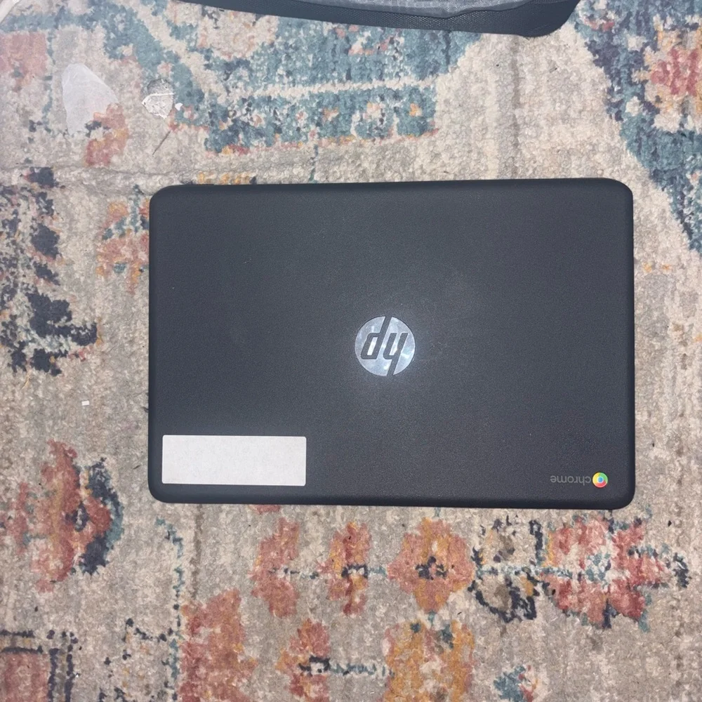 HP TouchScreen Laptop fully functional basically brand new Open to any offers